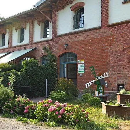 Ferienwohnungen-am-schloss-wohnung-2-die-maus Apartmán Behren-Lubchin